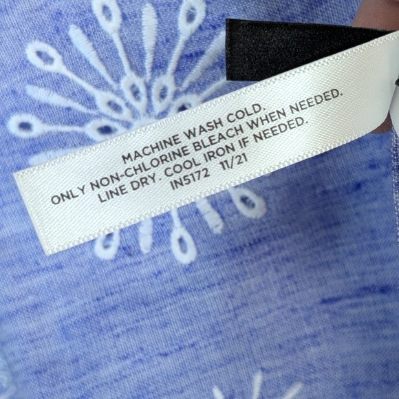 Talbots Womens Scarf Blue Embroidered Floral Scalloped Trim Cotton Blend New - Picture 5 of 6